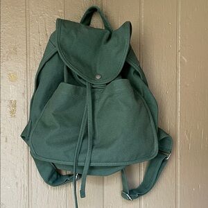 Baggu Canvas Drawstring Backpack in Eucalyptus